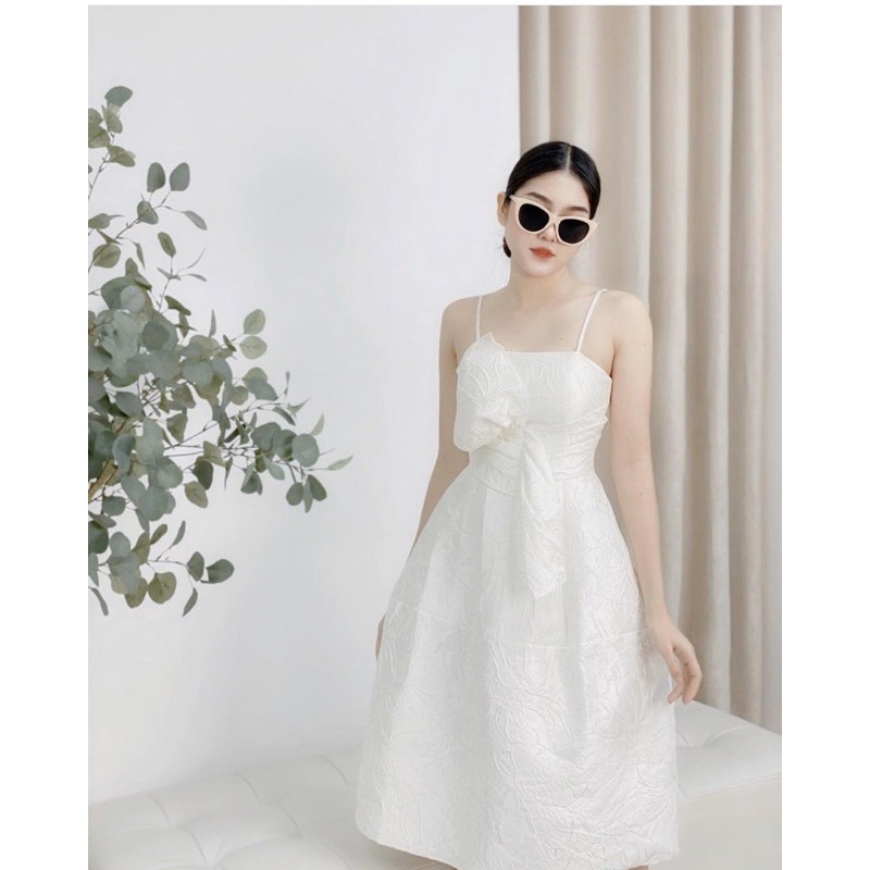 ĐẦM GẤM NƠ BẢNG TO ĐỎ - TRẮNG