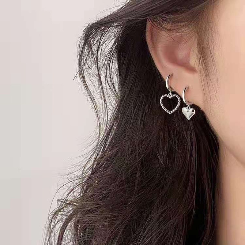 ✨✨Hoa tai hình trái tim màu bạc thời trang cho nữ