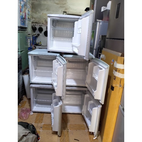 Tủ lạnh sanyo 50lit còn mới 80-90% zin nguyên bản