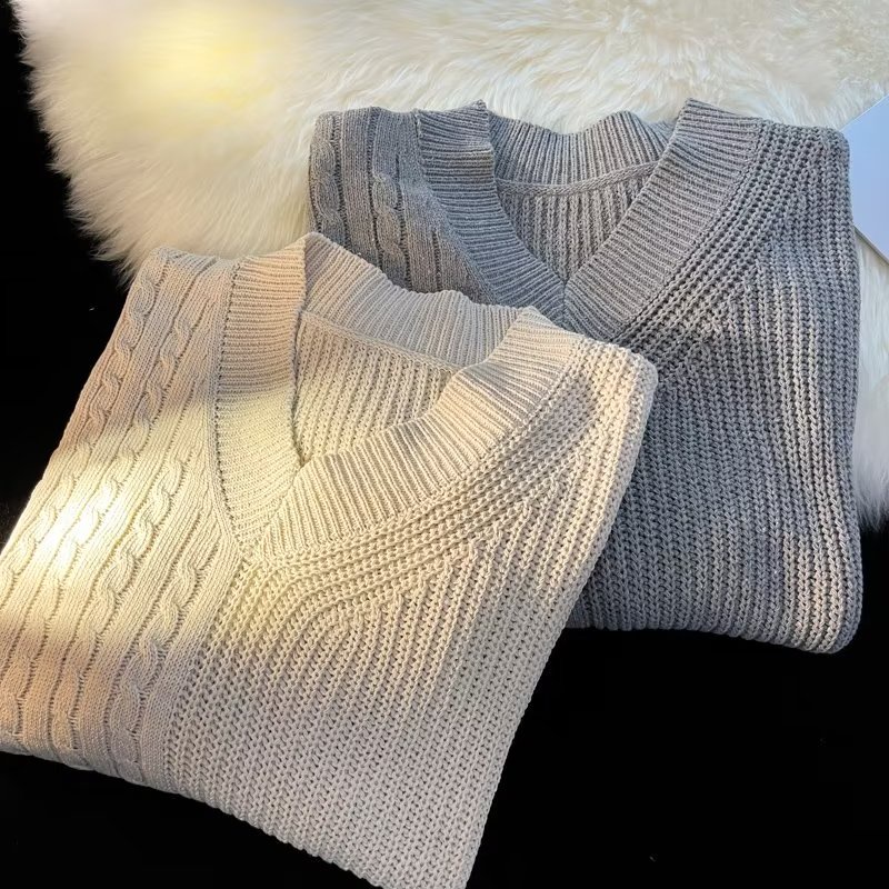 Áo Sweater Cổ Chữ V Phong Cách Thời Trang Trẻ Trung Năng Động Cho Nam Giới