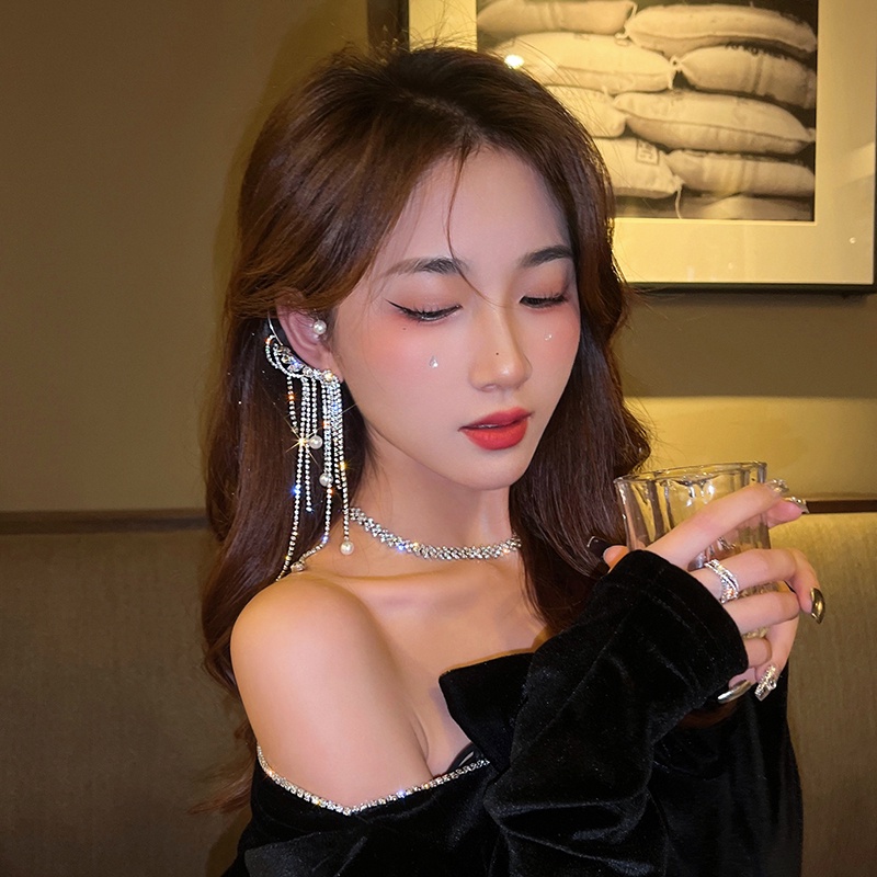 Bông Tai Đính Đá Phối Tua Rua Thời Trang Dành Cho Nữ