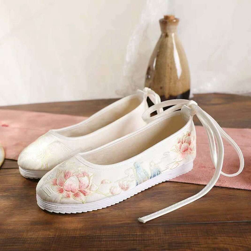 Hàng Mới Về Mới Giày Hán Phục Mũi Tròn Thêu Họa Tiết Phong Cách Trung Hoa Cổ Điển 22 Mẫu Mã Cho Nữ