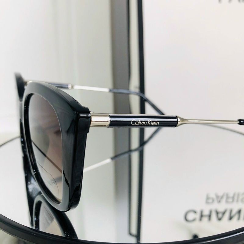 Kính Calvin Klein
