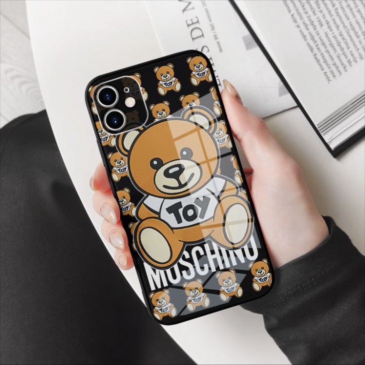 Ốp kính cường lực hình logo Moschino Đẳng Cấp riêng mình Iphone OK-JC20210095
