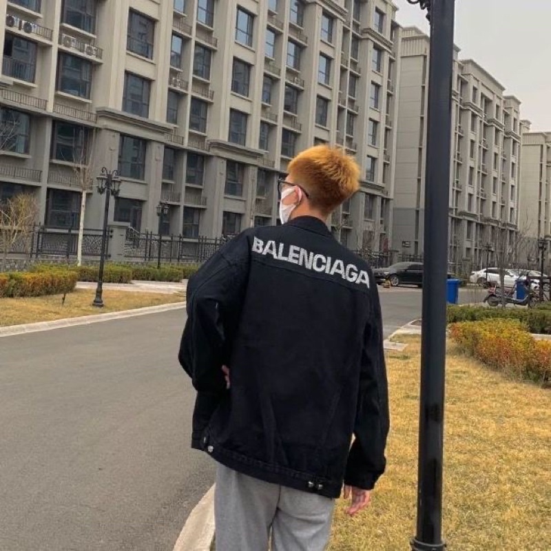 Áo Khoác Jean Balen Đính Đá Nam Nữ