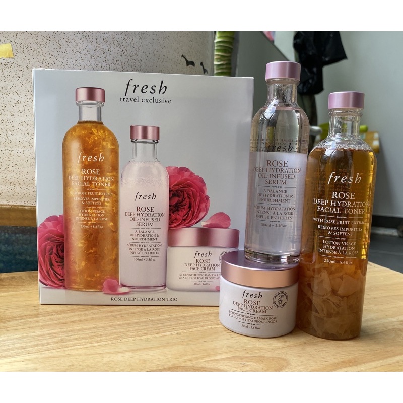 Set dưỡng da 3 món Fresh Rose deep hydration: toner, serum và kem dưỡng