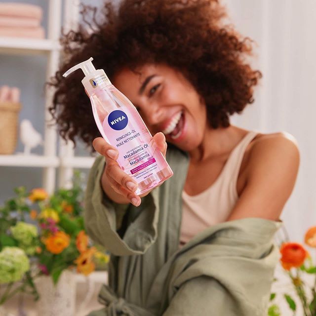 Dầu tẩy trang NIVEA làm sạch da mặt nhẹ nhàng, chai 150 ml