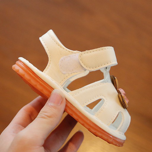 Giày tập đi cho bé trai bé gái Dép Sandal cho bé đế mềm chống trơn trượt có phát tiếng kêu tit tit [DTD06]