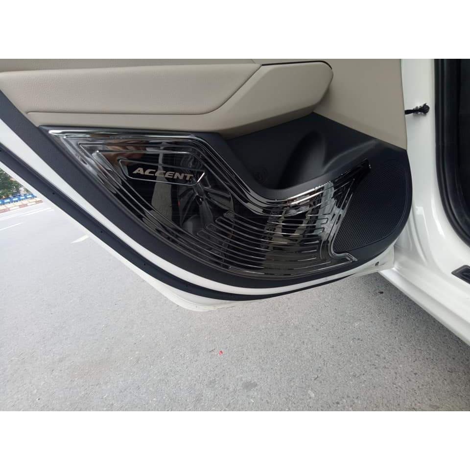 Ốp Tapli Cánh Cửa, màng loa Xe Hyundai Accent 2018-2020, chất liệu TiTan Cao Cấp