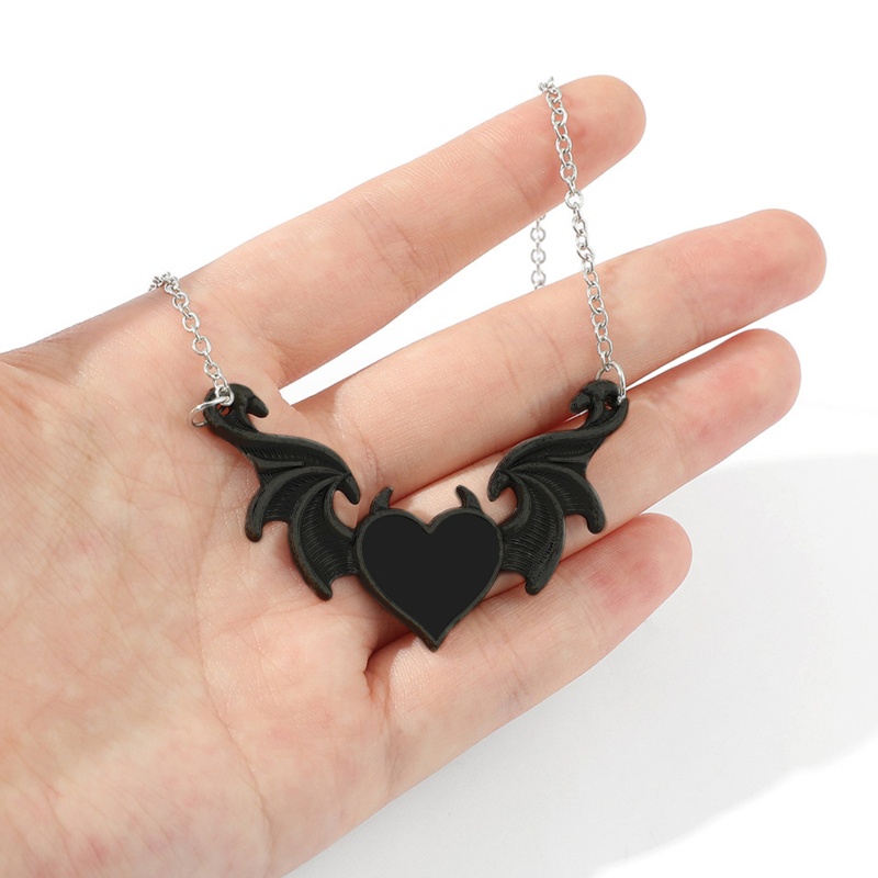 Vòng cổ Mặt Trái Tim Đôi Cánh Ác Quỷ Phong Cách Hip Hop