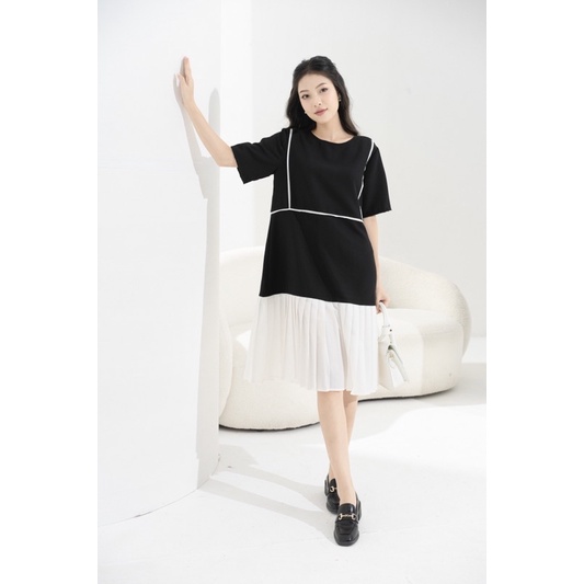 Váy suông phối màu xếp ly dáng suông A basic rất dễ mặc tone màu đen trắng trẻ trung nănng động