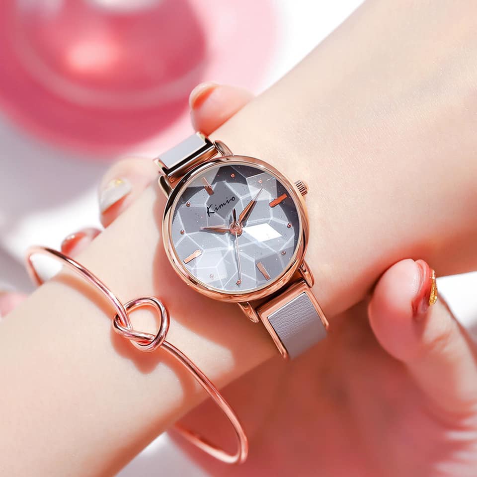 Vòng tay thời trang V01 ( mang kèm đồng hồ siêu xinh )