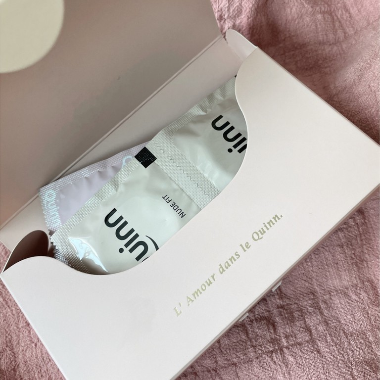 Bao Cao Su Hàn Quốc Siêu Mỏng Quinn Nude Fit 001 - Ôm Sát, Chống Tuột - Hộp 12 cái
