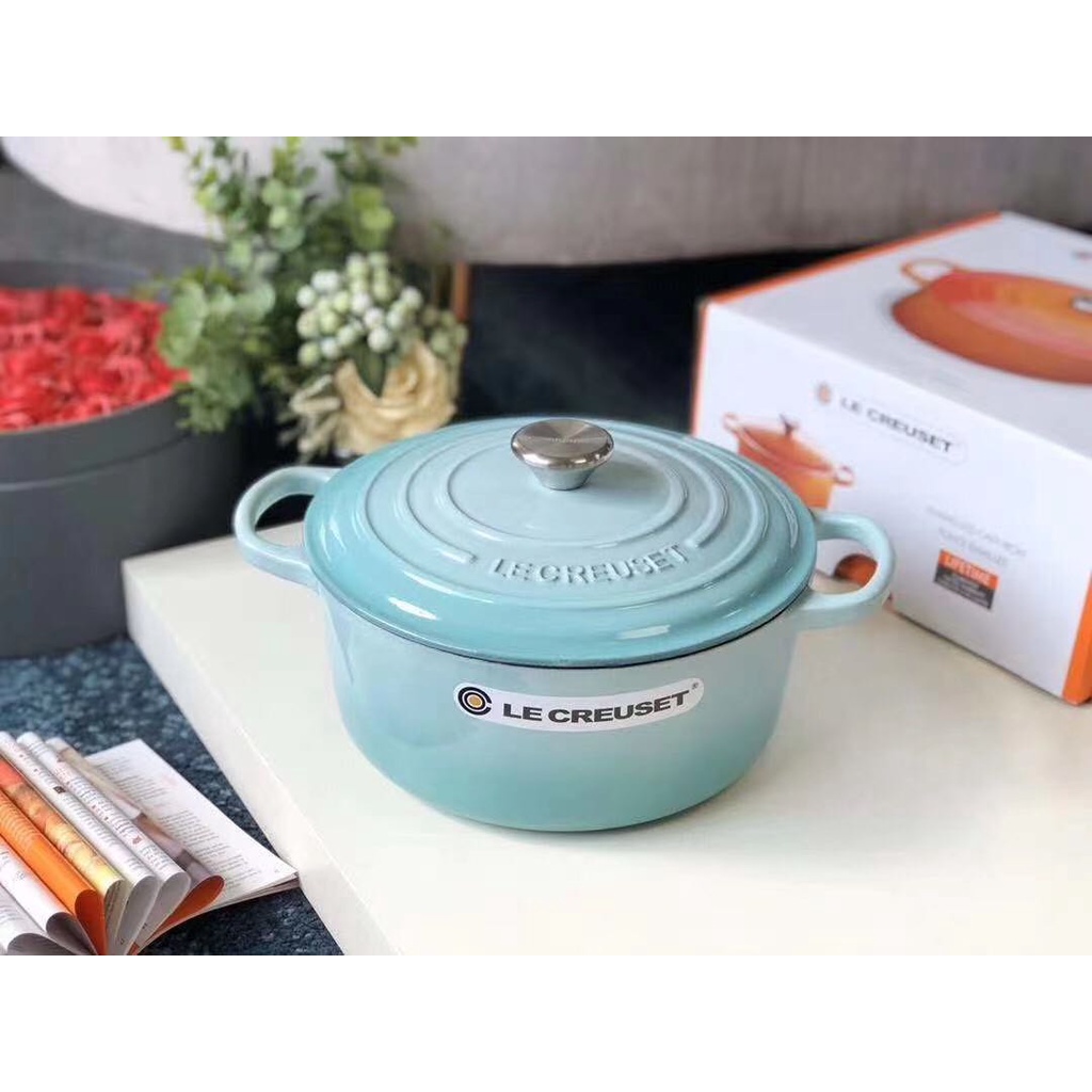 Nồi Le Creuset- Pháp\ Nồi gang tráng men cao cấp đường kính 24CM dùng nấu các món ăn, trưng bày quà tặng tân gia