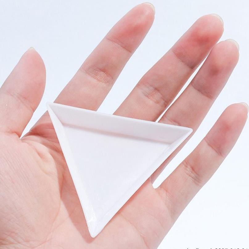 Khay nhựa hình tam giác đựng đá , charm