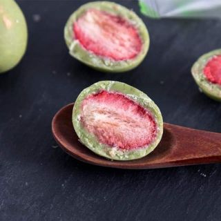 SOCOLA BỌC DÂU TÂY