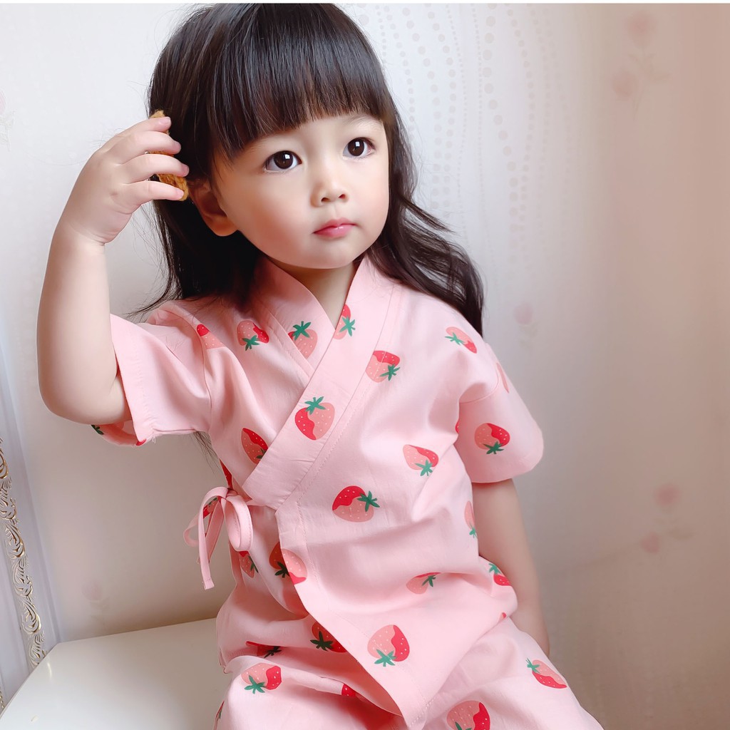 Set quần áo thời trang dễ thương dành cho bé trai