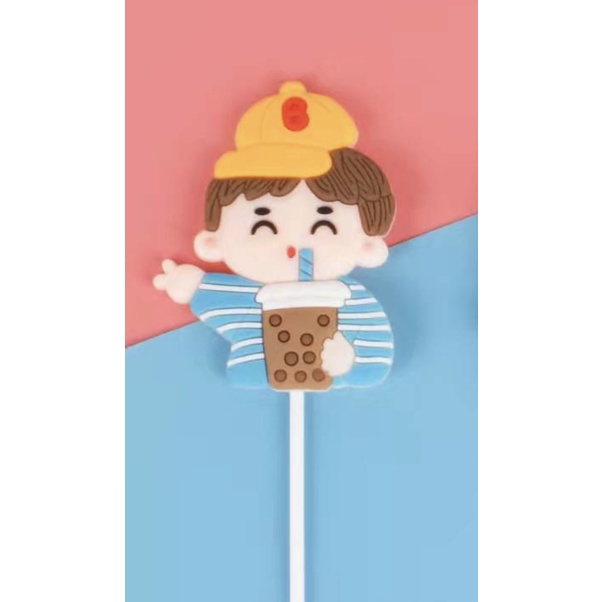 5 Em bé uống trà sữa nhựa dẻo (loại 2)