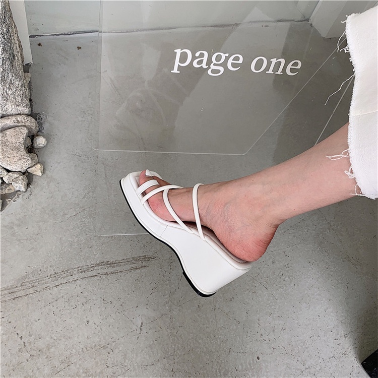 Dép Sandal Đế Xuồng Thời Trang Dành Cho Nữ