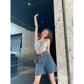 Quần ngố bò dập nổi xanh lệ vi