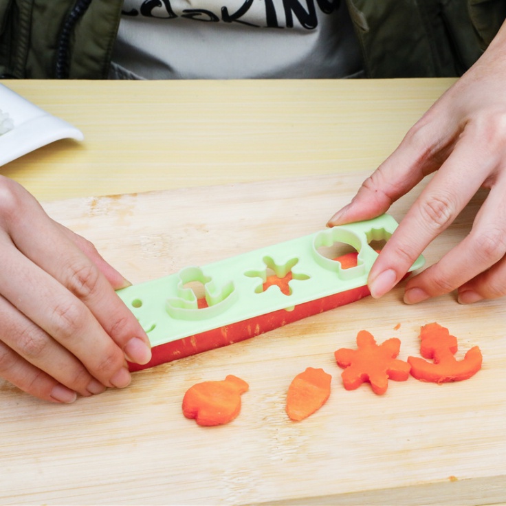 Khuôn tạo hình cơm hình thú mẫu mới