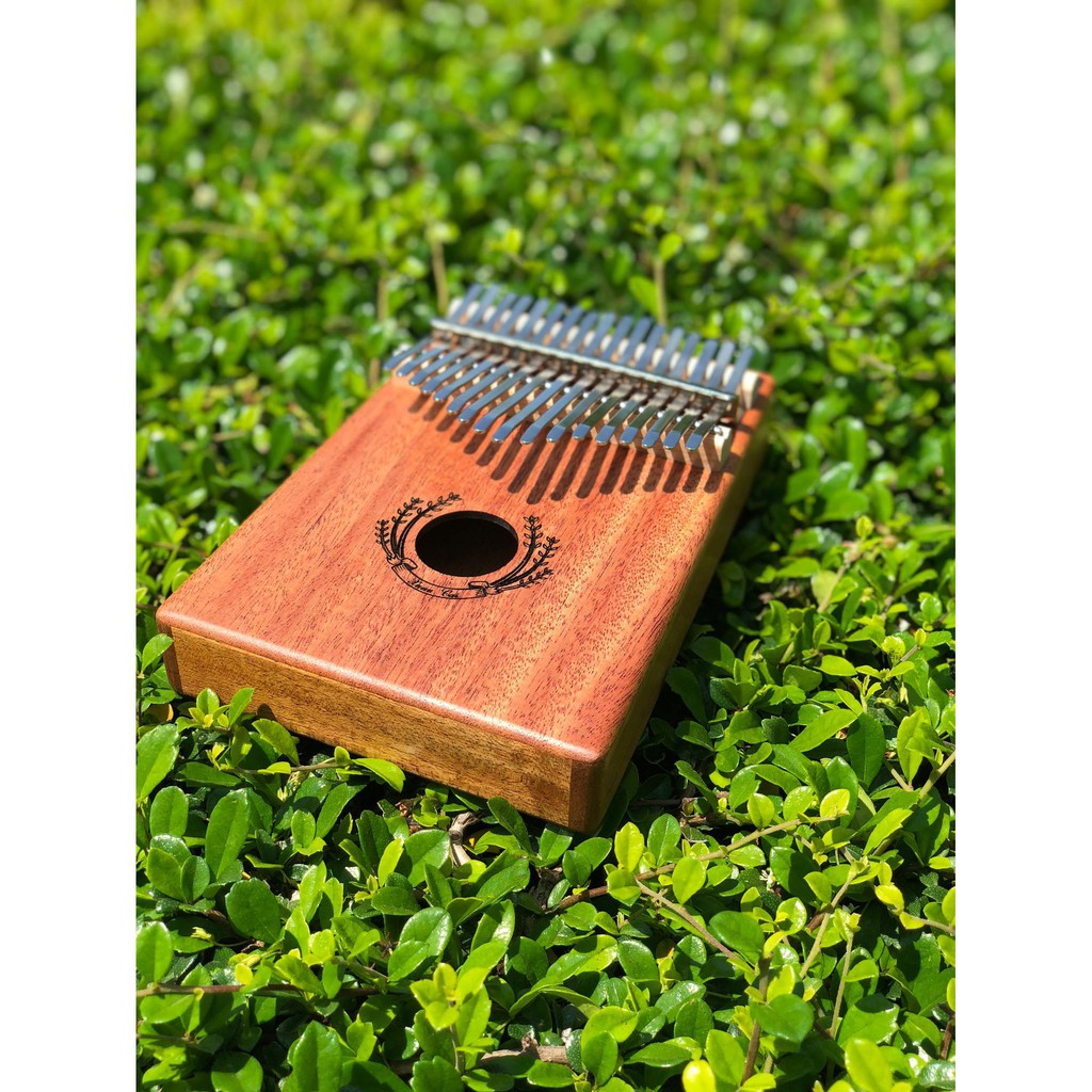 ĐÀN KALIMBA 17 PHÍM VIỀN NGUYỆT QUẾ