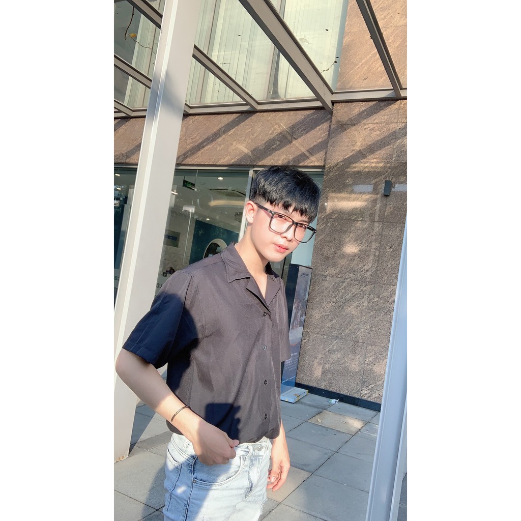 Áo sơ mi Trắng Đen Cổ Vest ngắn tay form rộng unisex nam nữ vải lụa | BigBuy360 - bigbuy360.vn