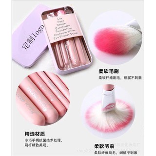 BỘ CỌ TRANG ĐIỂM HELLO KITTY – 7 MÓN