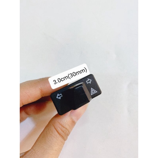 Nút xinhan tích hợp Hazard gắn như zin không cần chế dành cho các dòng xe future , WS110 , WA17...