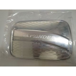 Ốp trang trí nắp xăng Xpander