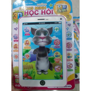 Máy tính bảng đồ chơi cho bé giúp bé thông minh và tư duy hơn với những câu hỏi có sẵn trong máy