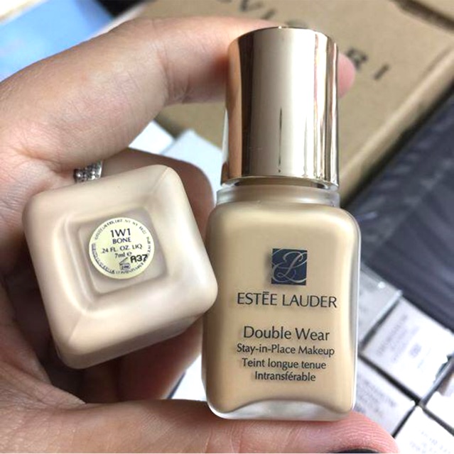 Kem nền Estee Lauder Double Wear Stay in Place