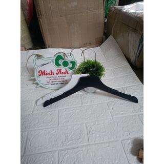 Móc nhựa giả gỗ hàng nhập khẩu,treo áo,váy,shop thời trang...