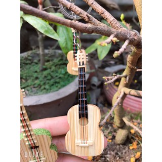 Móc Khóa Tăm Tre Đàn Guitar