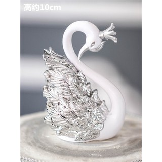 Trang trí thiên nga bạc cúi đầu