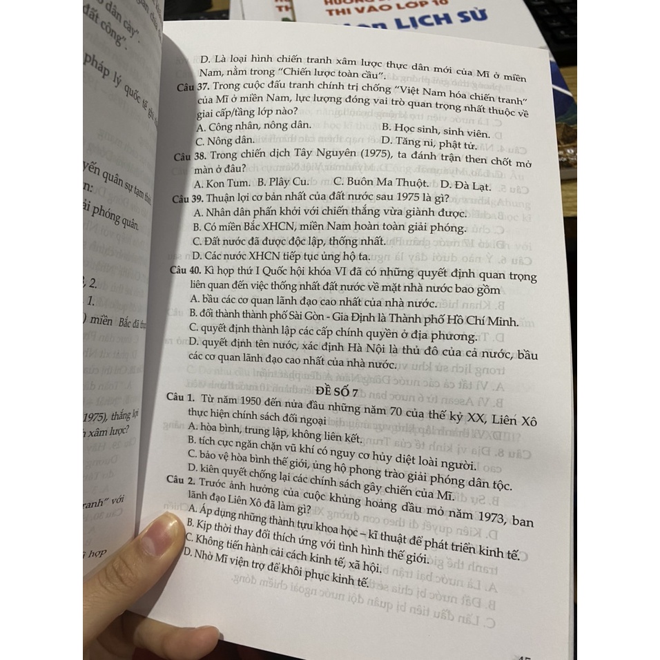 Sách - 35 đề ôn luyện thi vào lớp 10 môn lịch sử