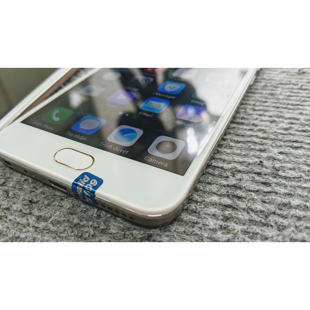 Điện thoại Vivo Y67 ram 4GB, hai sim pin trâu giá rẻ