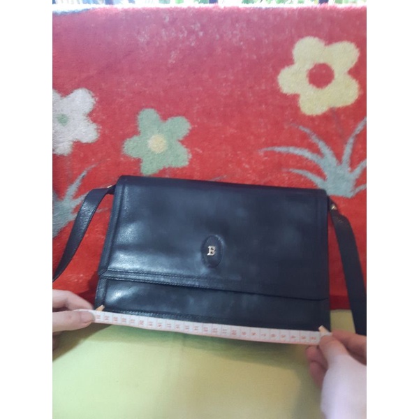 Túi si đeo chéo hiệu Bally
