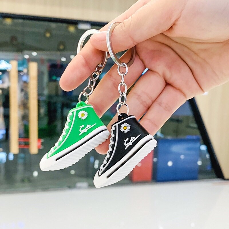 MÓC KHOÁ CHIẾC GIÀY HOA CÚC MINI