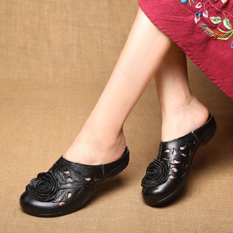 Dép Bít Mũi Đế Bằng Phối Lỗ Thoáng Khí Mẫu Mới 2021 Thời Trang Mùa Hè Cho Nữ