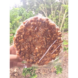 5 cái bánh tráng kẹo đậu phộng giòn thơm mang hương vị tuổi thơ - Đặc sản Huế