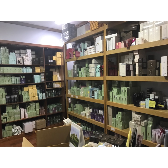 Rose shop mỹ phẩm cao cấp 1