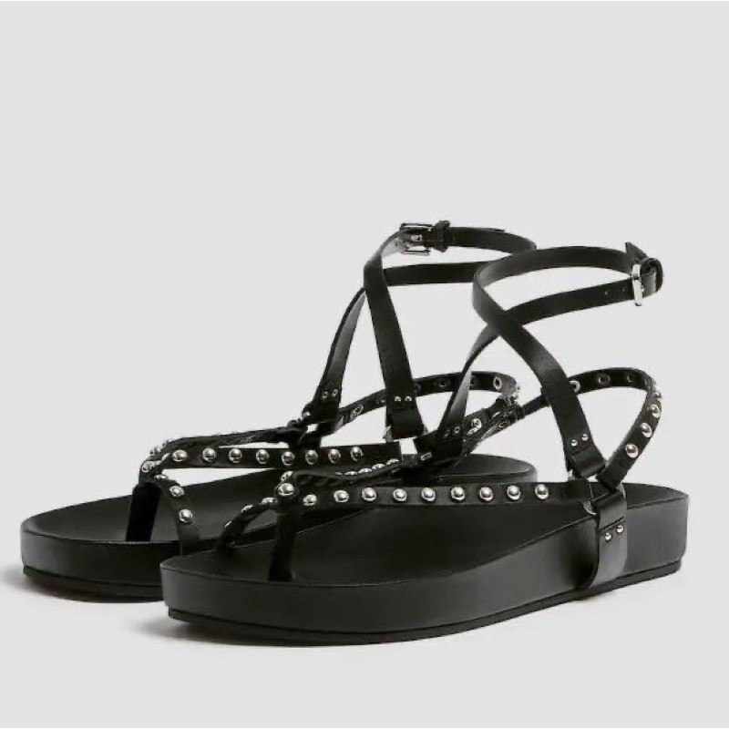 Sandal Pull&bear đinh tán - size 37
