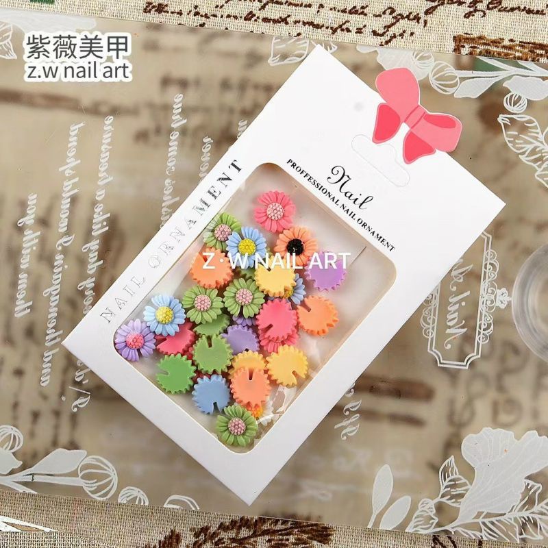 Charm hoạt hình trang trí móng nail