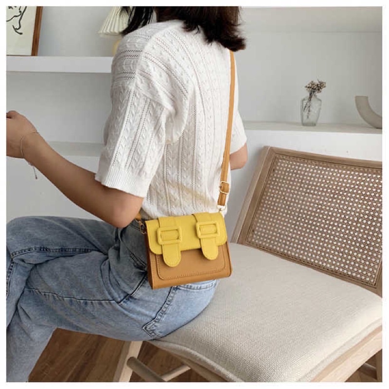 Túi vuông đeo chéo cho nữ thời trang 2022