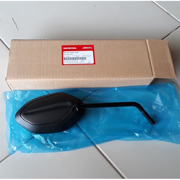 Kiếng hậu Winner, Winner X Phải