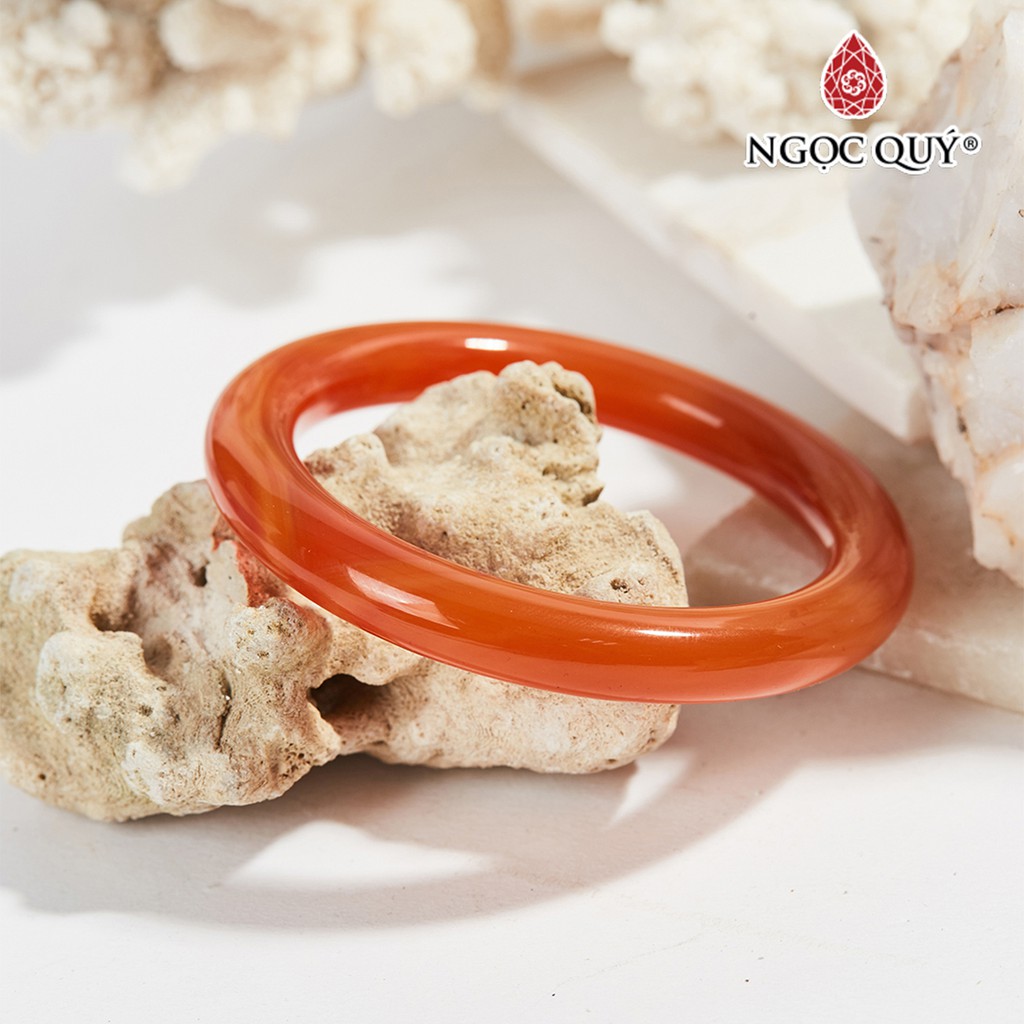 Vòng tay mã não đỏ bản tròn 10mm - Ngọc Quý