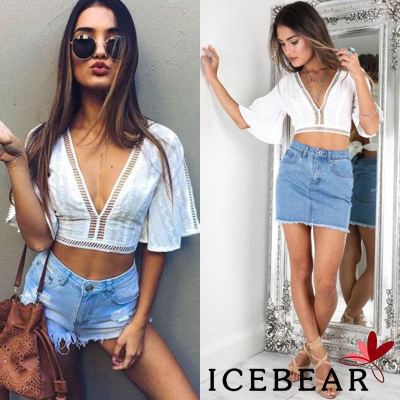 Áo croptop tay loe thiết kế hợp thời trang cho nữ