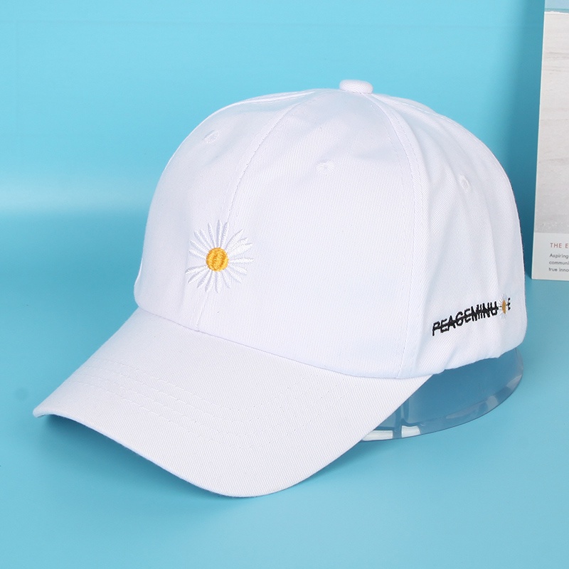 Mũ lưỡi trai thêu hoa cúc Pea chữ hông BIGOMALL - Nón lưỡi trai hót trend chất kaki dày dặn