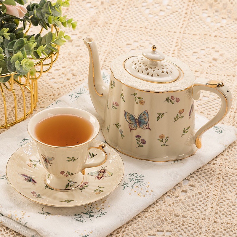 Bộ trà chiều hoa bướm vintage màu kem sang trọng cổ điển